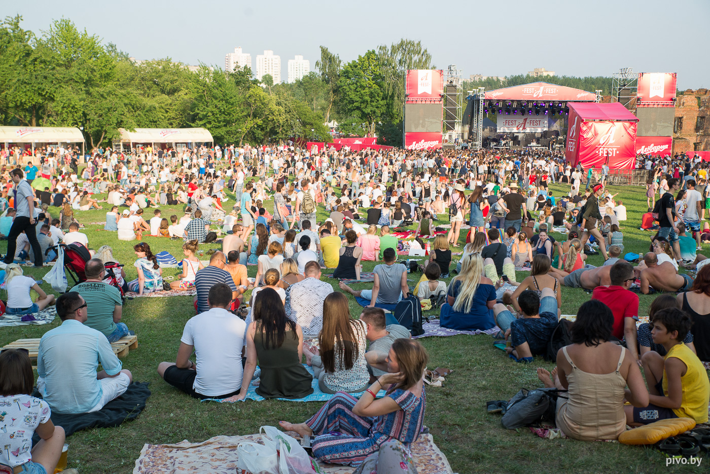 Афест. A fest by. Афест. Fest. Белый мамонт минск фест.
