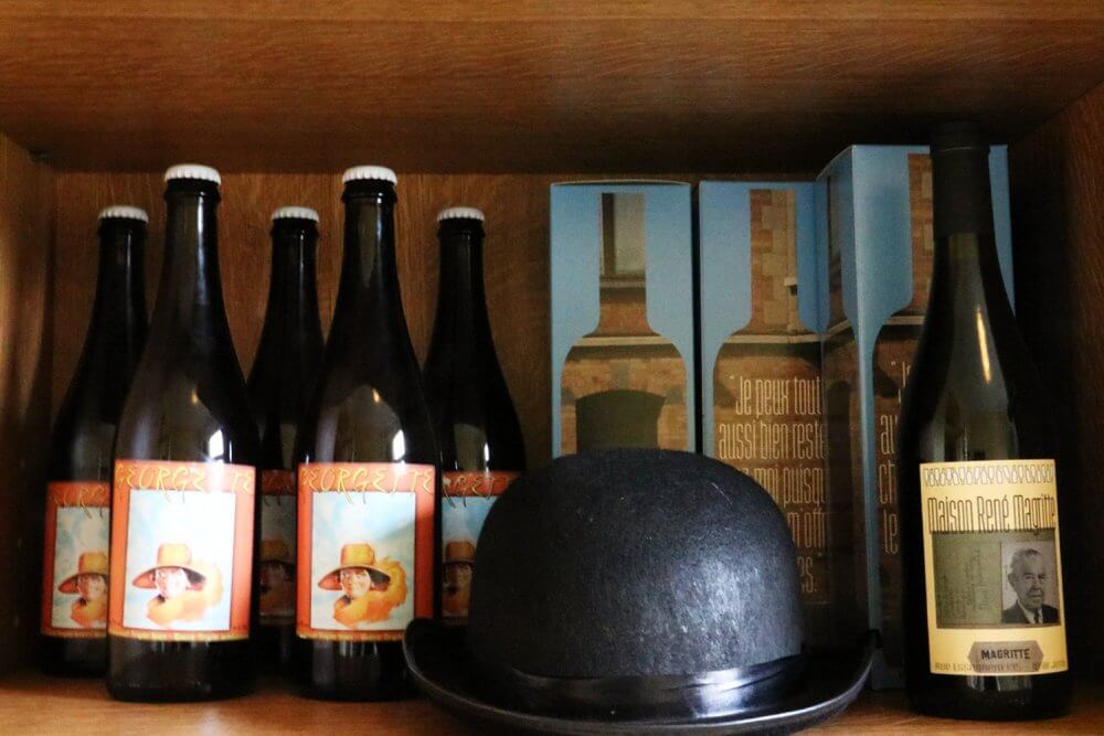 Пиво в музее Рене Магритта