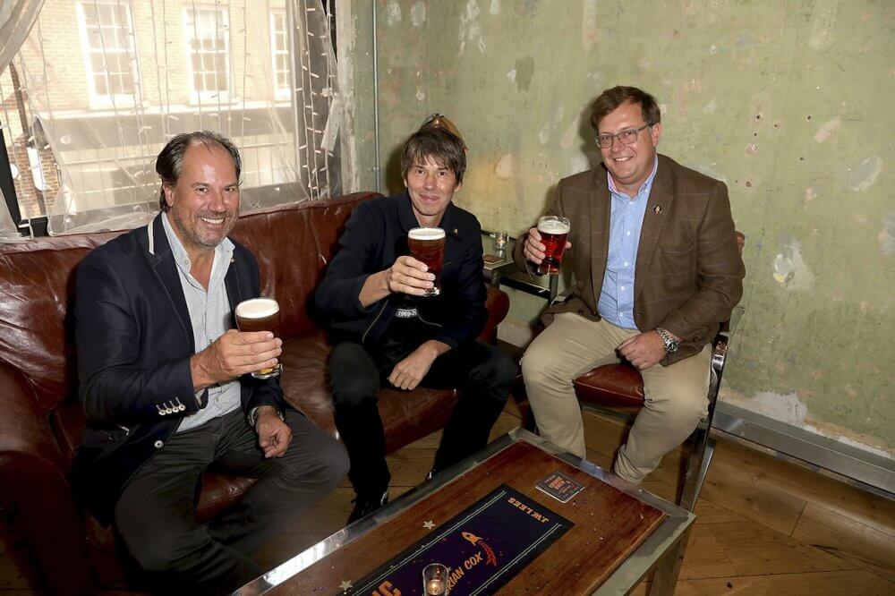 Брайан Кокс