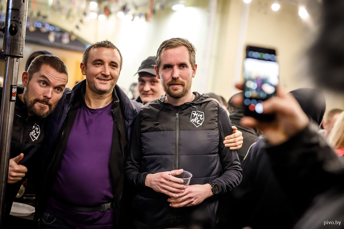 Фоторепортаж: основатели Mikkeller Running Club поучаствовали в пробежке  минского клуба — Pivo.by