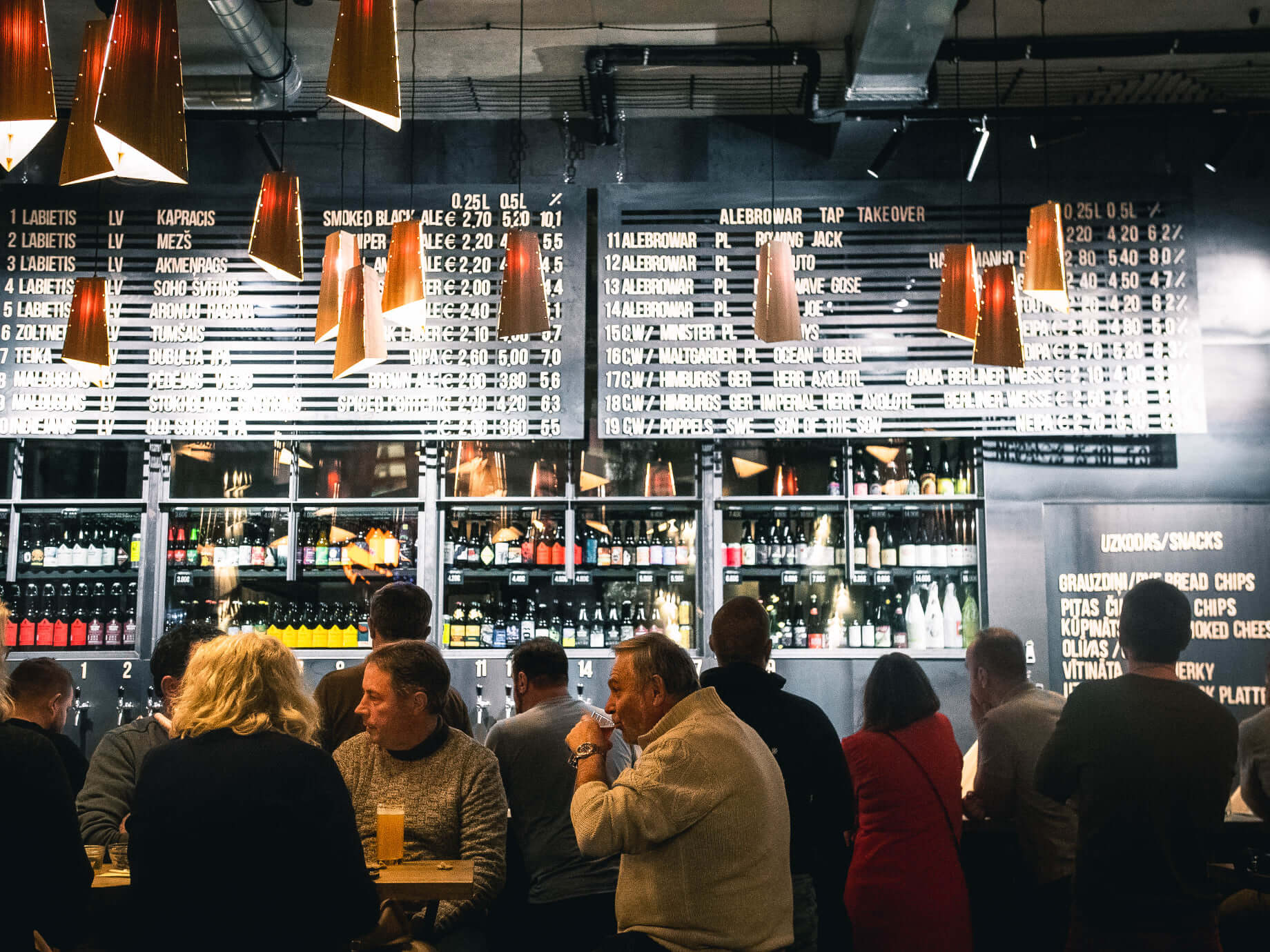 Miezis un Kompānija. Vecrīga